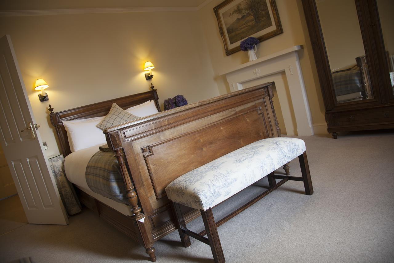 The Falcon Hotel Uppingham Exterior photo