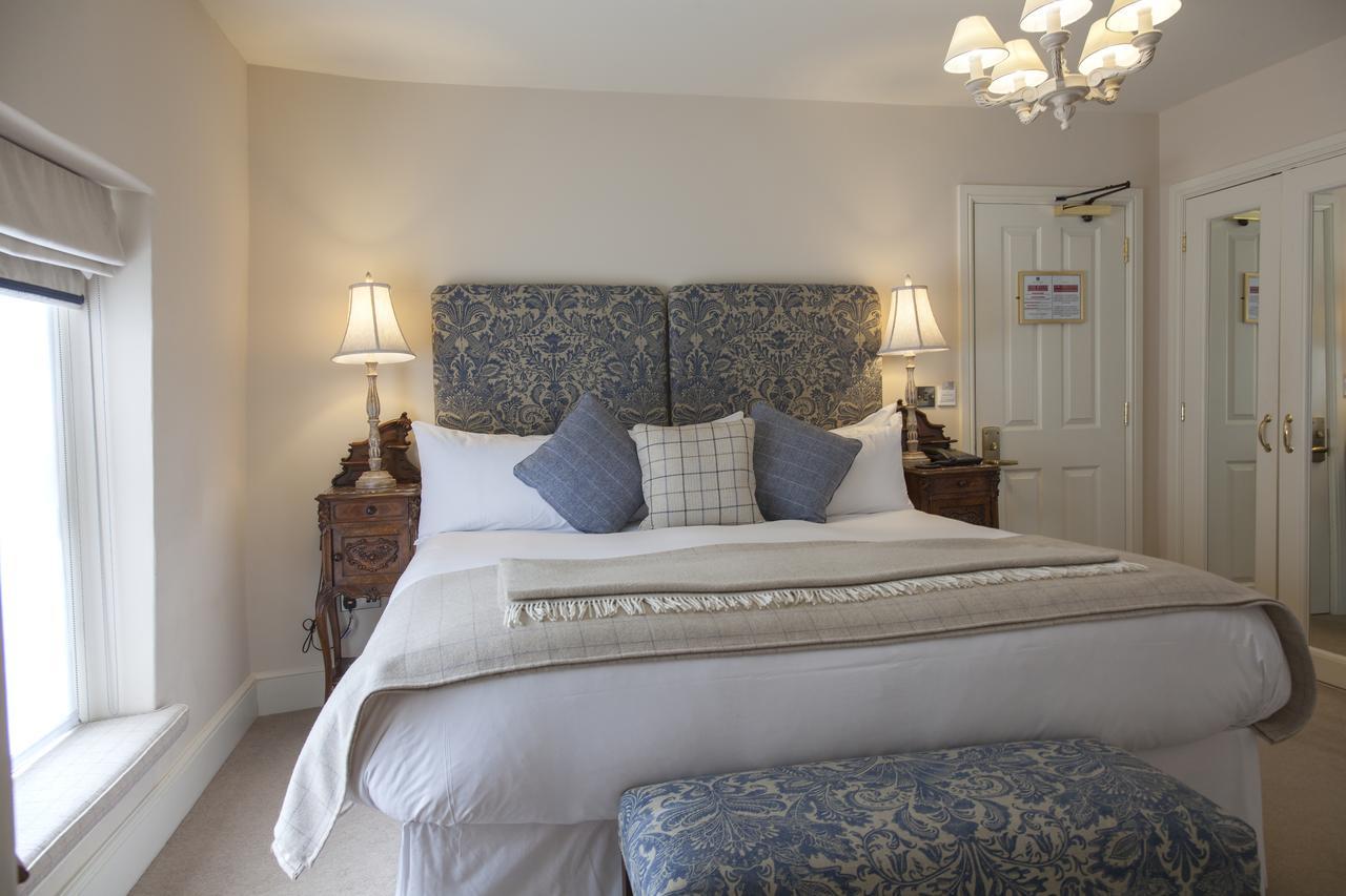 The Falcon Hotel Uppingham Exterior photo